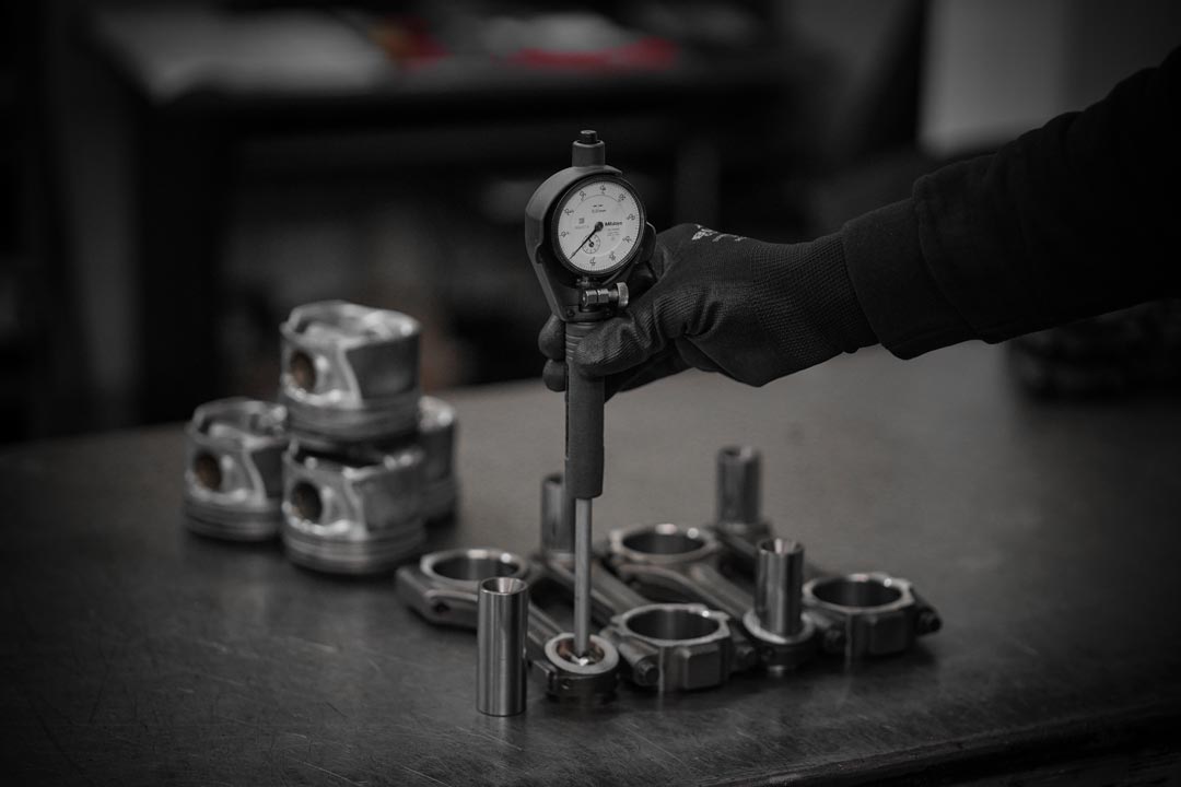 Connecting rod machining MR Engines